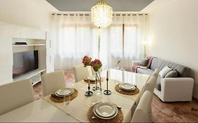 Como Diamond Apartment